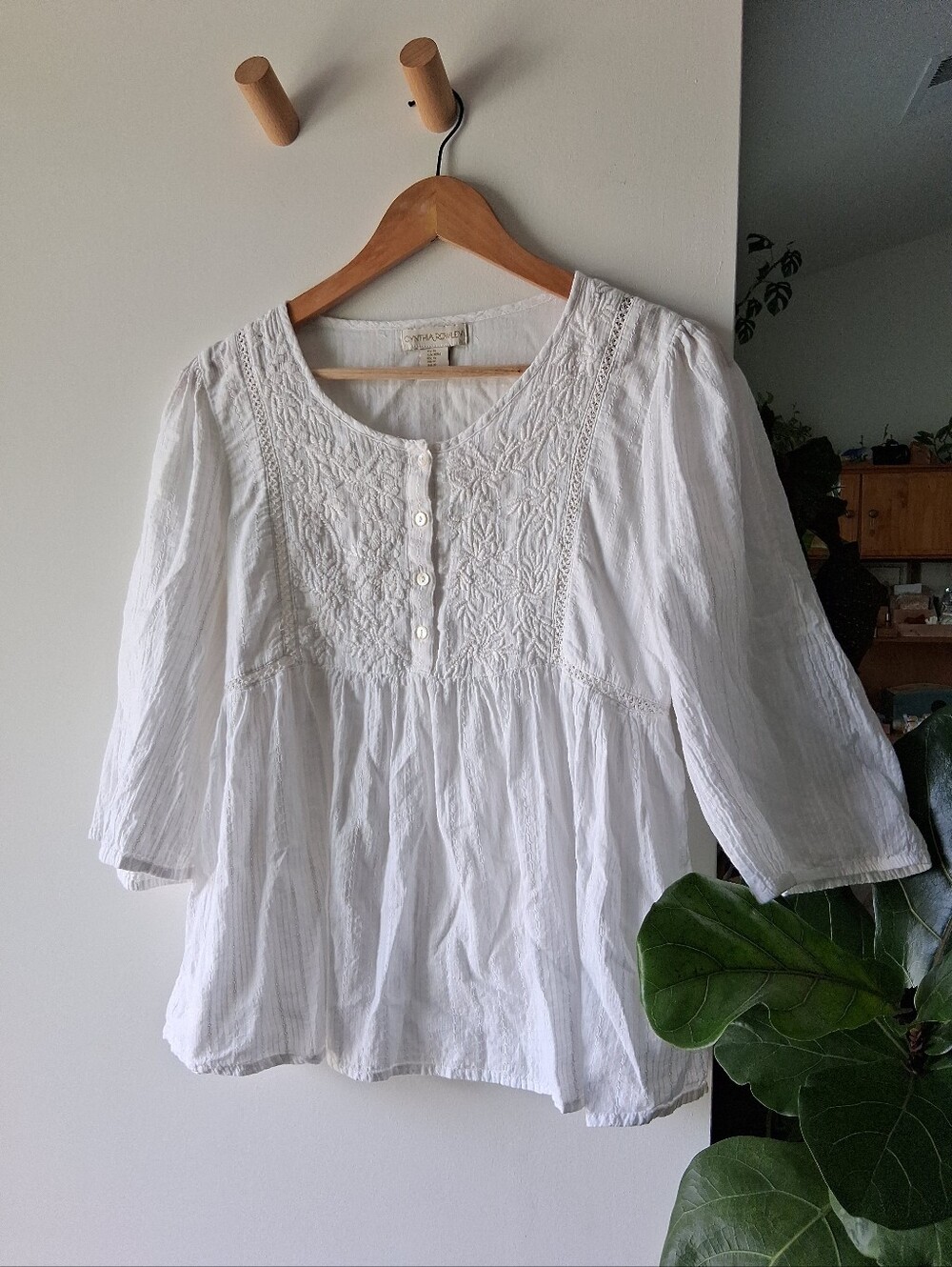 Cynthia Rowley White Embroidered Scoop-Neck Peasant Blouse